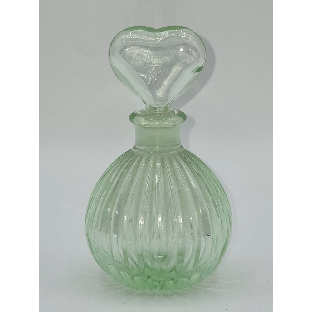 Vintage Green Glass Perfume Bottle Heart Stopper Ribbed Vanity‎ Decanter